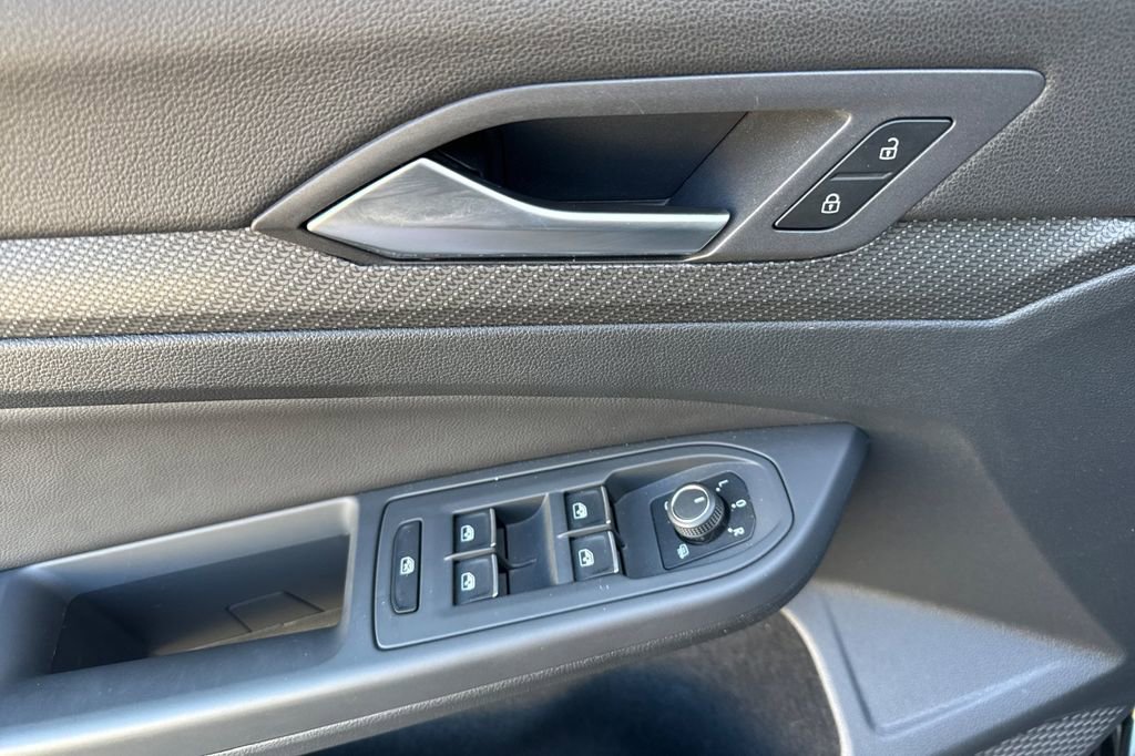 Used 2024 Volkswagen Golf R image 14