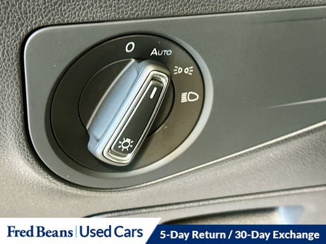 Used 2023 Volkswagen Tiguan SE FWD image 13