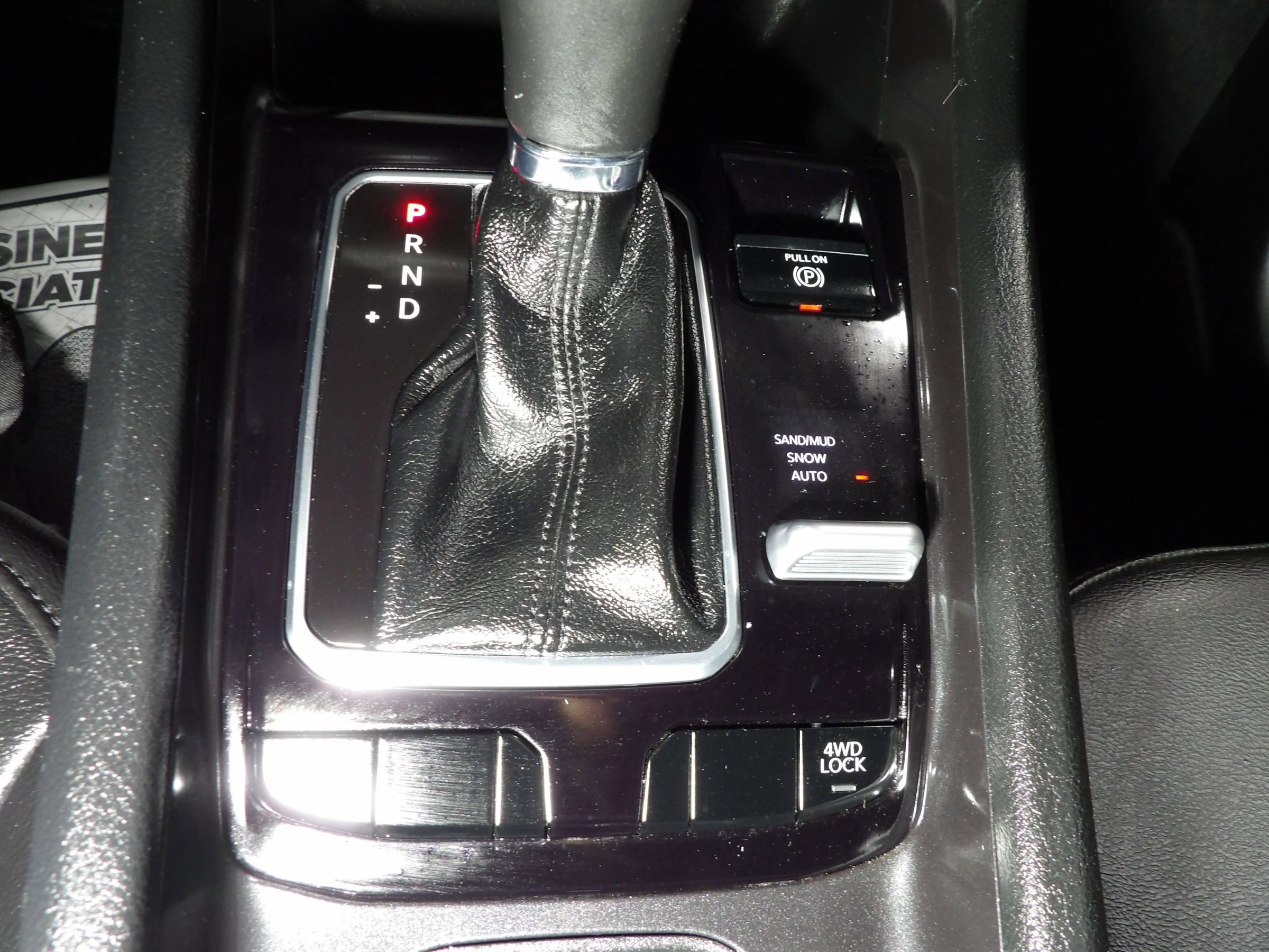 Used 2024 Jeep Compass Latitude AWD/4WD image 16