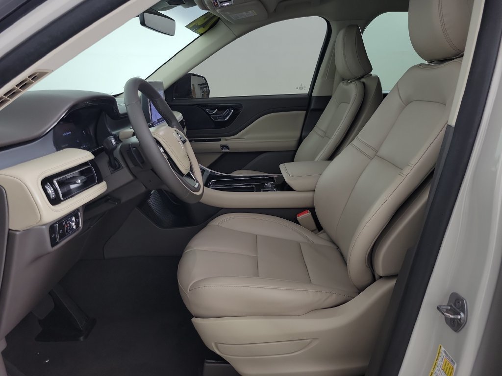 Certified 2024 Lincoln Aviator 2WD image 15