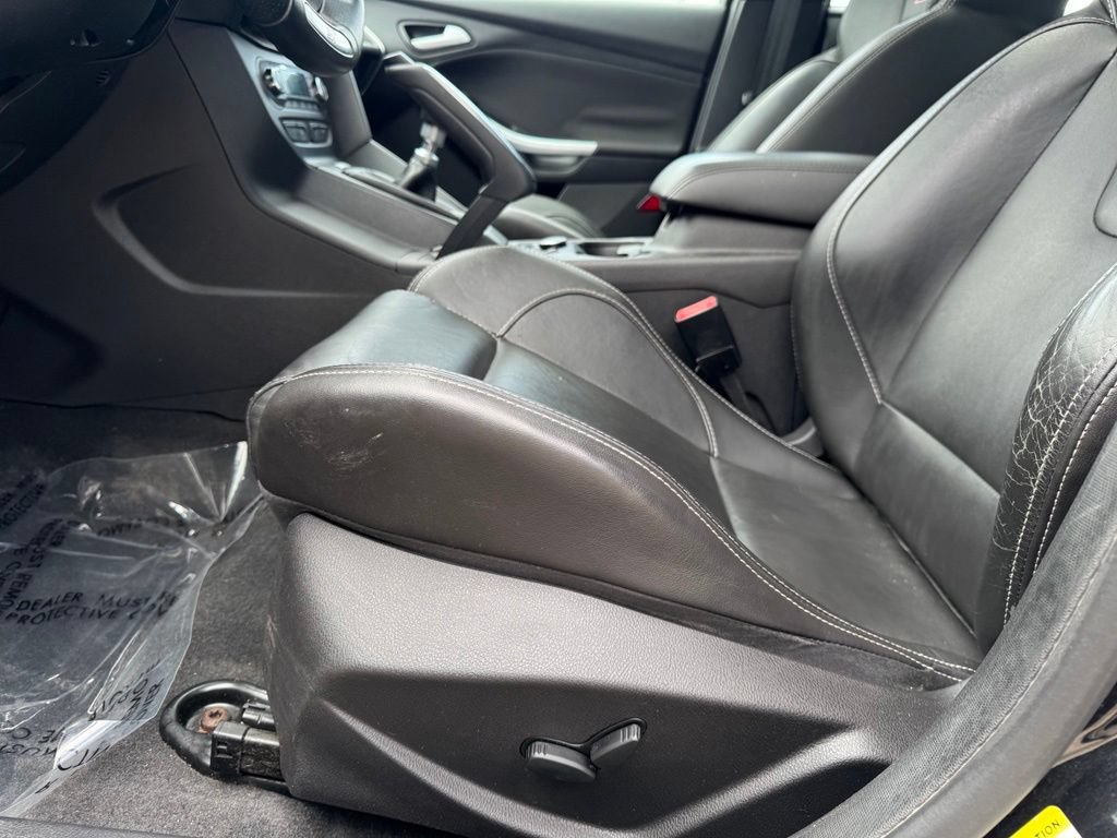 Used 2013 Ford Focus ST FWD image 4