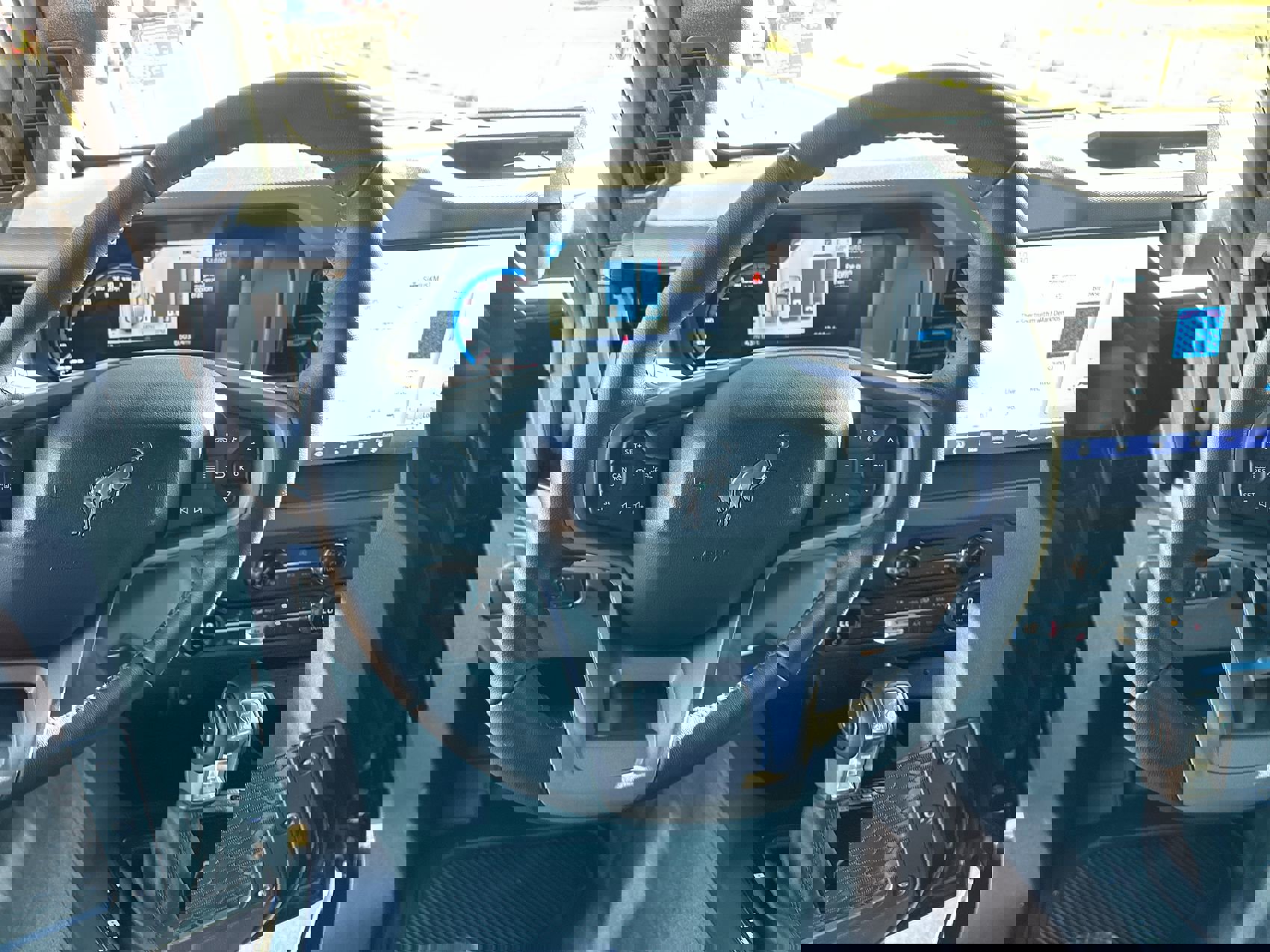 Used 2024 Ford Bronco Black Diamond image 14