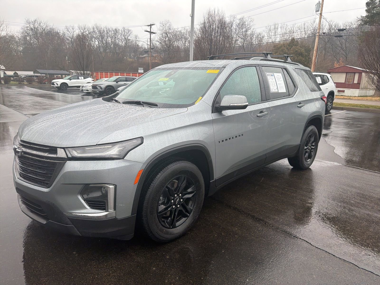 Used 2023 Chevrolet Traverse LT w/ Midnight/Sport Edition image 9
