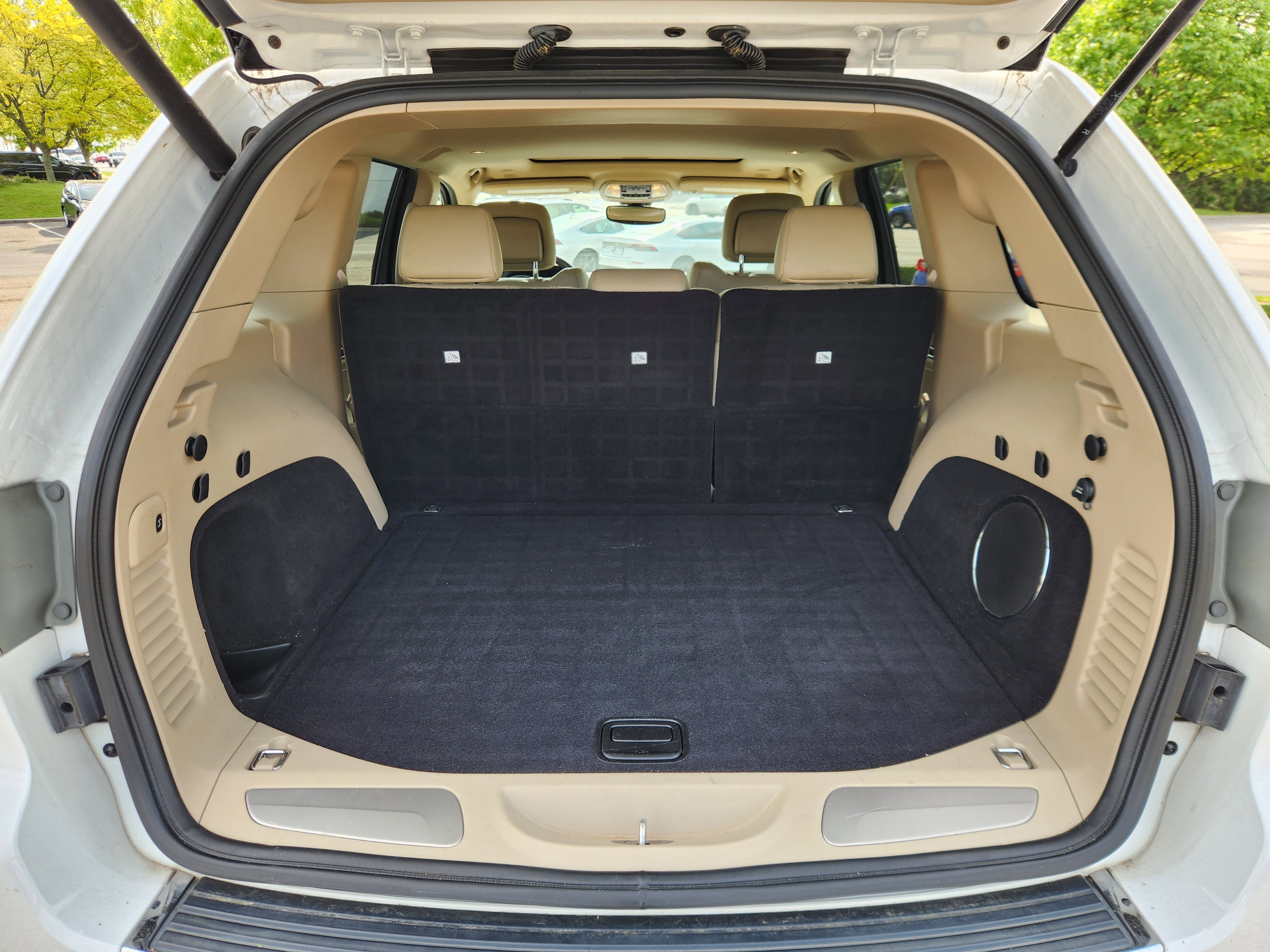 Used 2018 Jeep Grand Cherokee Limited AWD/4WD image 19