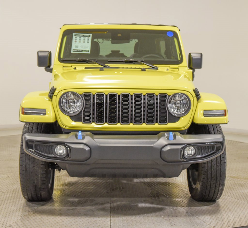 Used 2024 Jeep Wrangler Unlimited w/ Convenience Group image 3