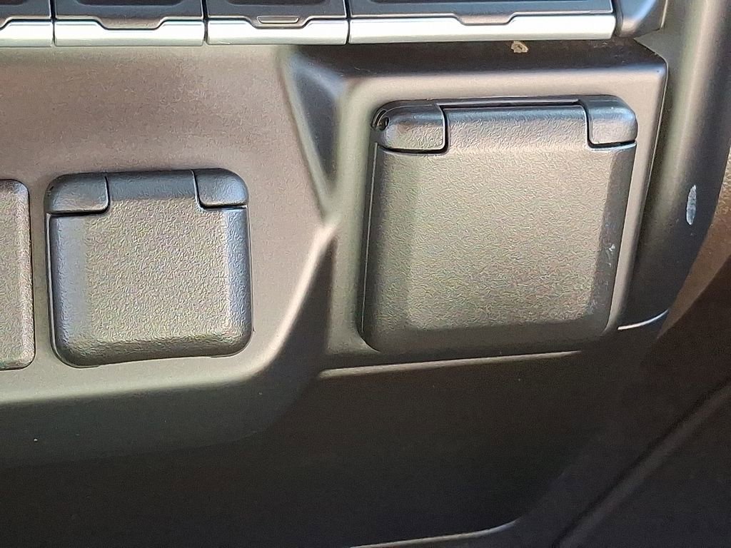 Used 2021 GMC Sierra 1500 SLT image 29