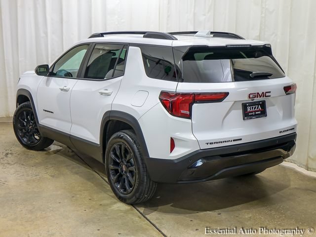 Used 2026 GMC Terrain Elevation w/ Elevation Premium Package AWD/4WD image 9