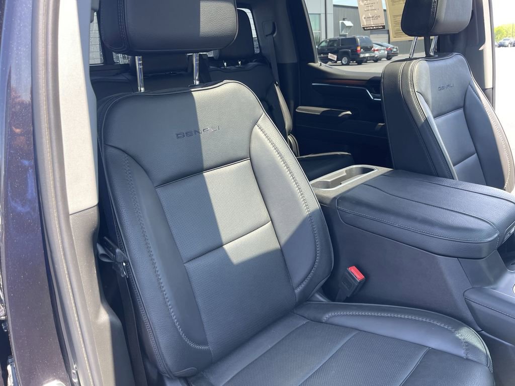 Used 2024 GMC Sierra 1500 Denali w/ Technology Package AWD/4WD image 27