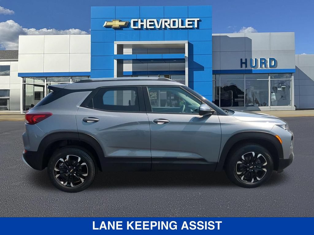 Used 2022 Chevrolet TrailBlazer LT AWD/4WD image 3