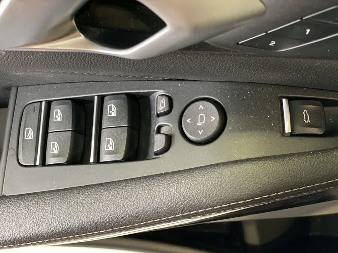 Used 2019 BMW X5 xDrive40i w/ Premium Package AWD/4WD image 16
