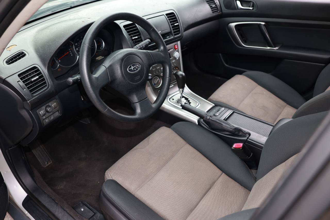Used 2007 Subaru Outback 2.5i AWD/4WD image 4