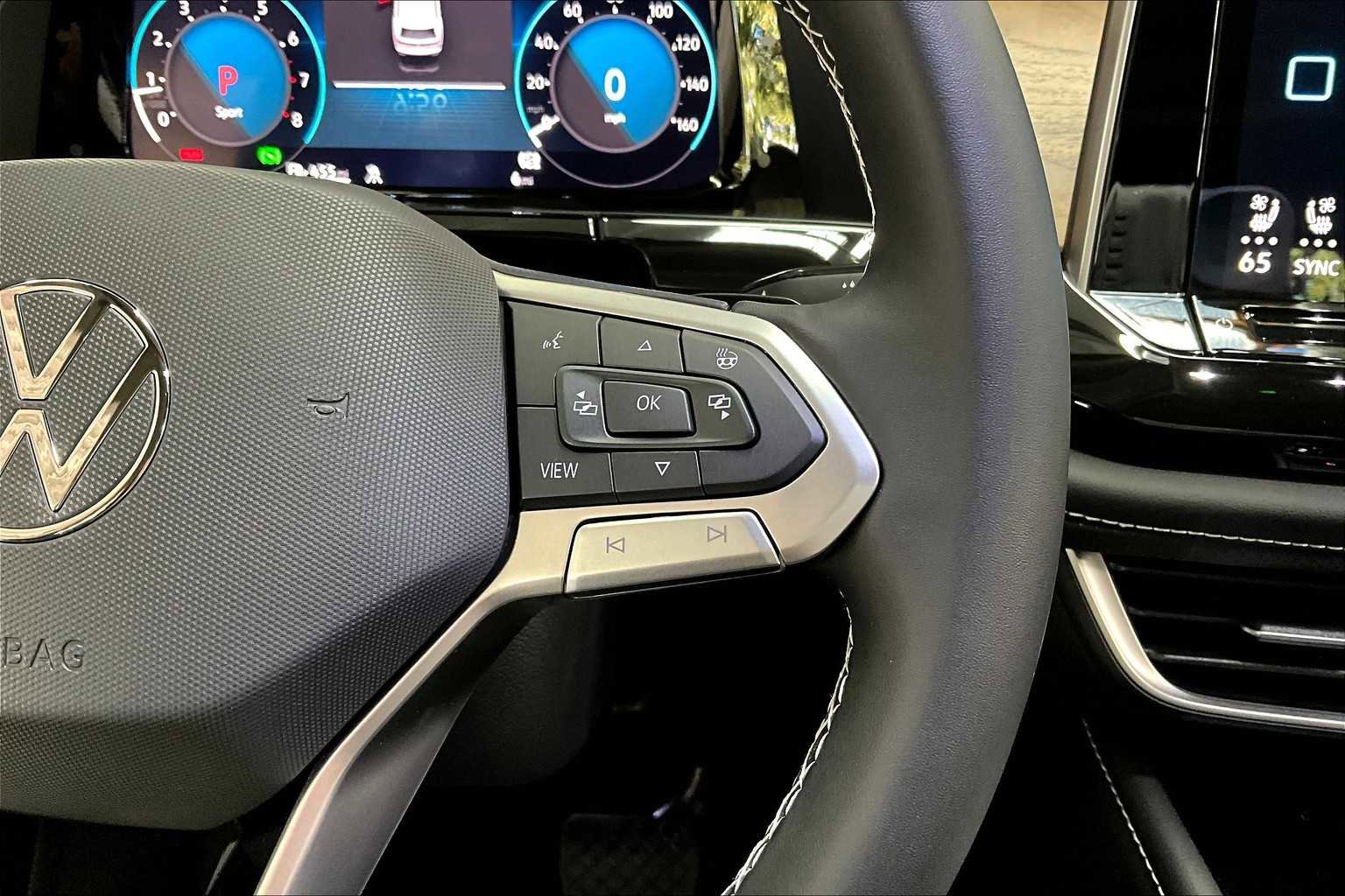 New 2026 Volkswagen Atlas SE image 18