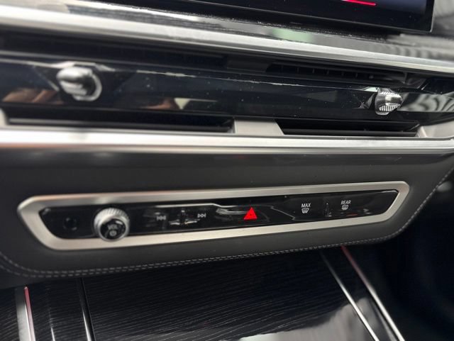 Used 2023 BMW X7 M60i w/ Executive Package AWD/4WD image 29