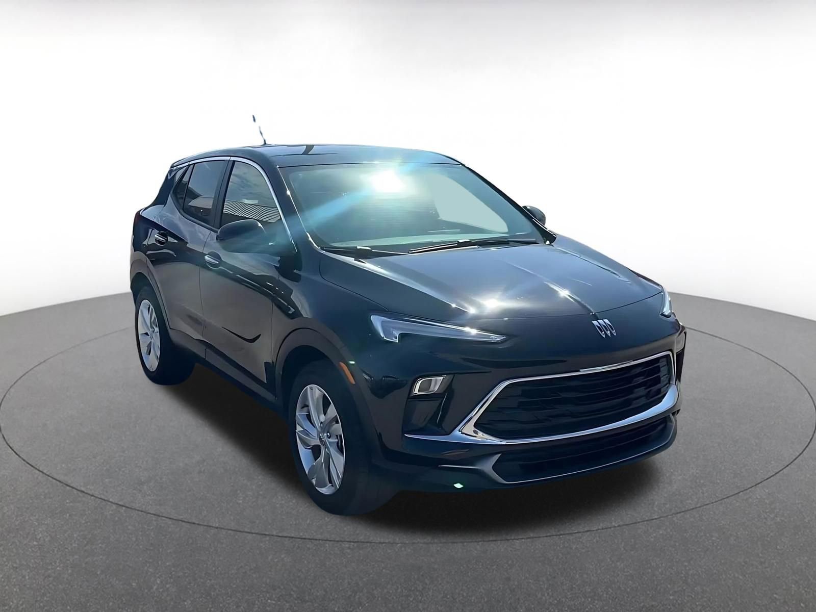 Used 2025 Buick Encore GX Preferred image 3