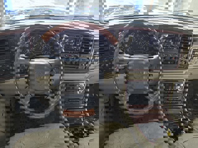 Used 2002 Cadillac Escalade AWD image 21