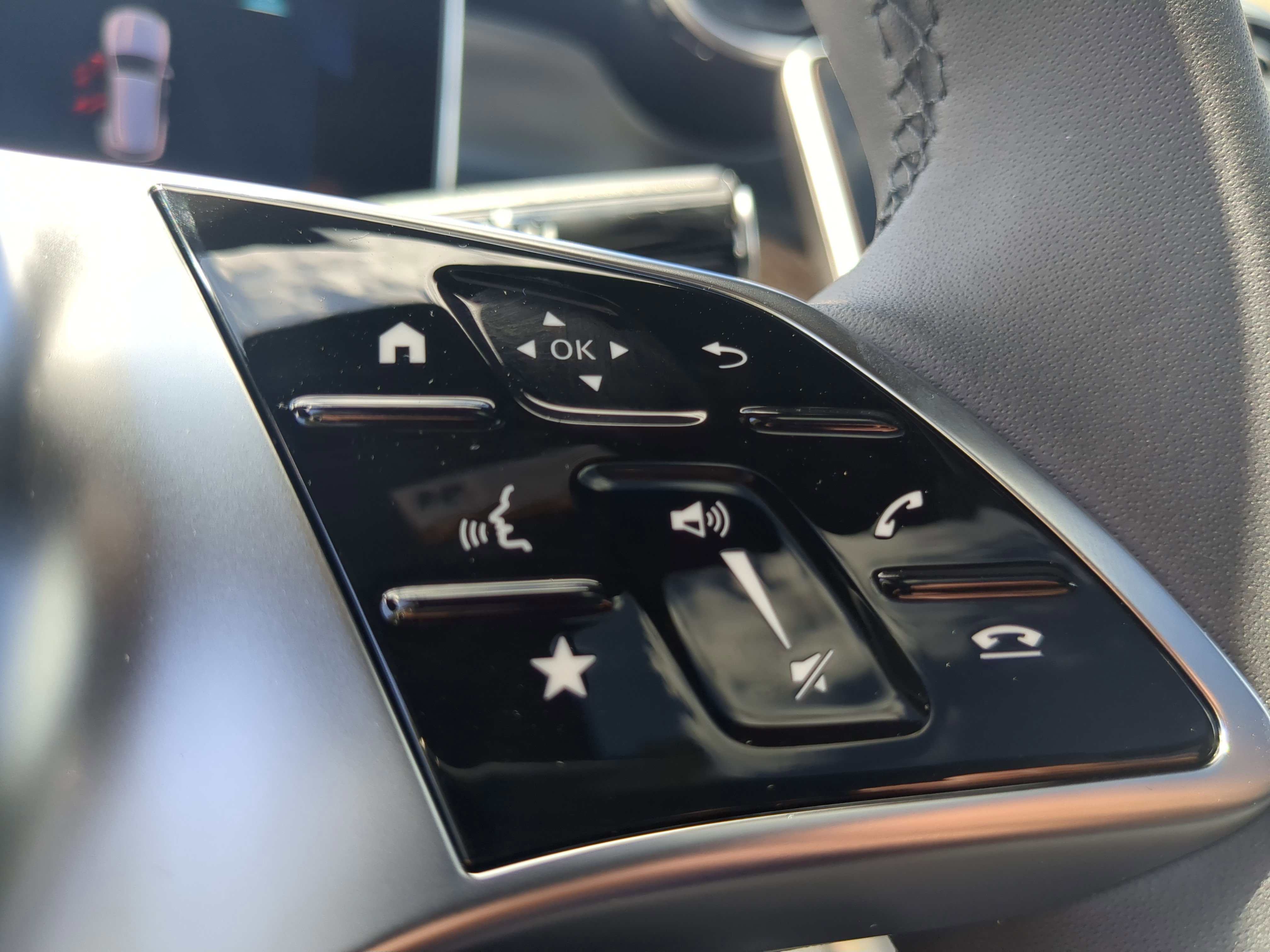 Certified 2026 Mercedes-Benz GLC 300 image 29