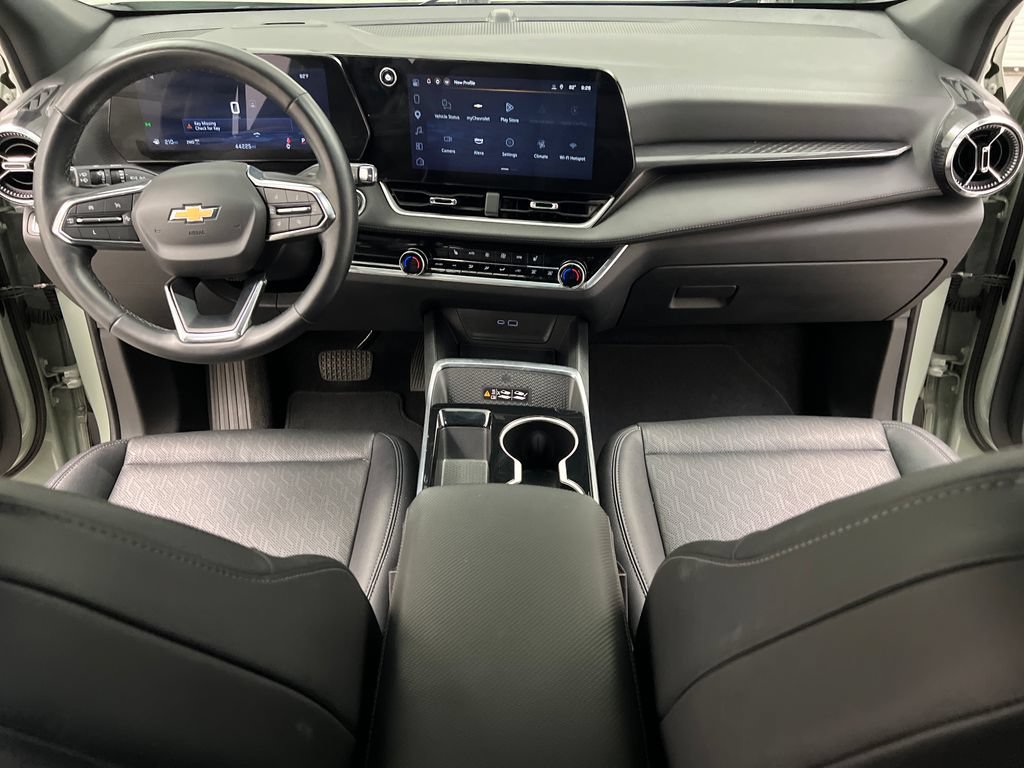 Used 2025 Chevrolet Equinox LT w/ Convenience Package II AWD/4WD image 40