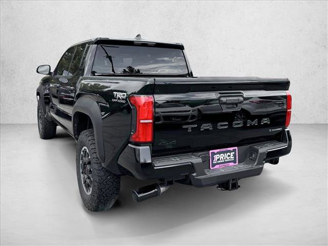 Certified 2025 Toyota Tacoma TRD Off-Road AWD/4WD image 5