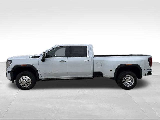 New 2026 GMC Sierra 3500 Denali Ultimate AWD/4WD image 2