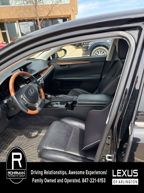 Used 2013 Lexus ES 300h image 11