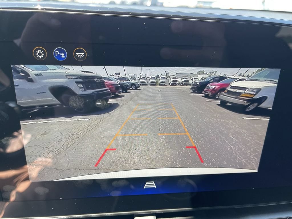 New 2026 Chevrolet Equinox LT w/ LPO, Floor Liner Package AWD/4WD image 17