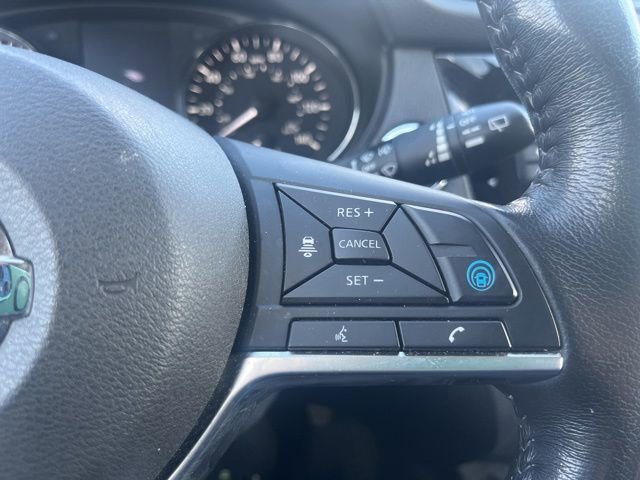 Certified 2019 Nissan Rogue SV w/ Premium Package image 15