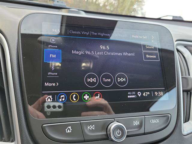 Used 2025 Chevrolet Malibu LT image 11