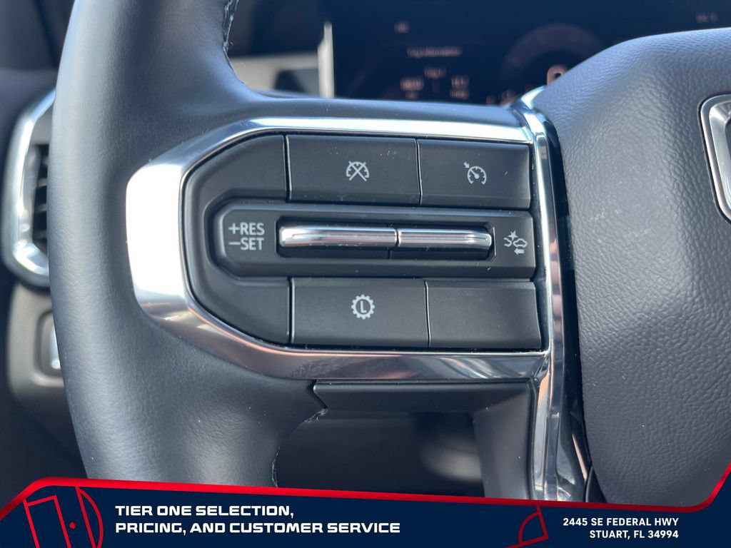 Used 2026 GMC Acadia Elevation w/ Elevation Premium Package FWD image 19