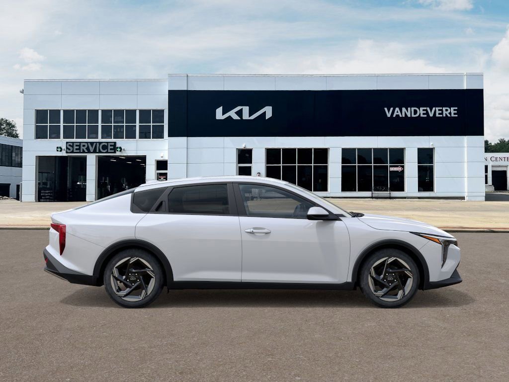 New 2025 Kia K4 EX image 7