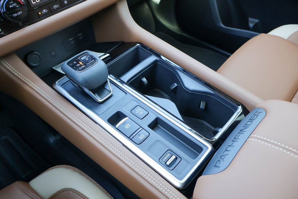 New 2026 Nissan Pathfinder Platinum image 15