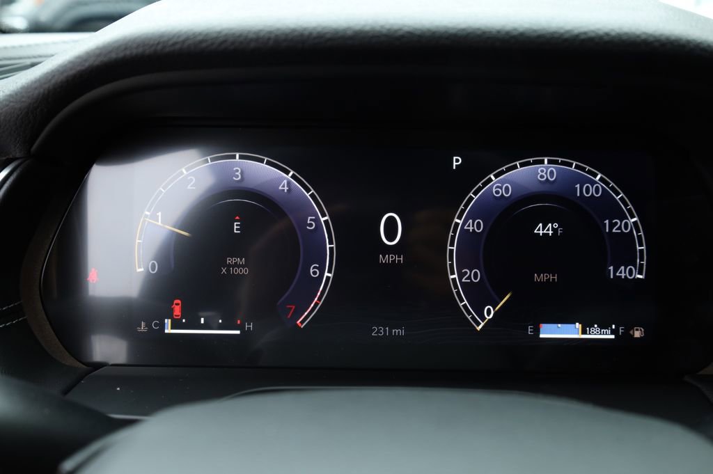 Used 2025 Jeep Grand Cherokee Laredo X w/ Trailer Tow Package image 23