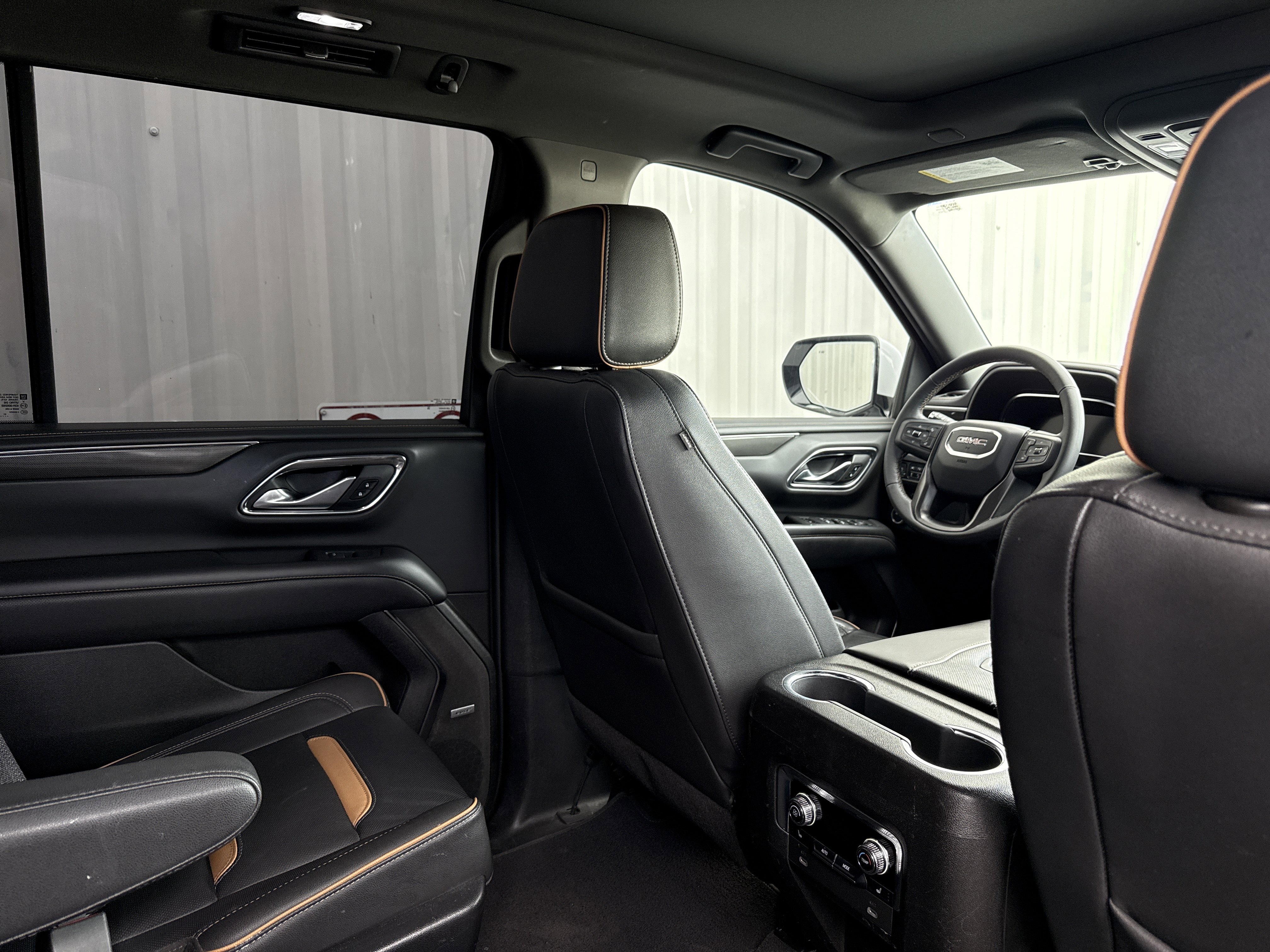 Used 2022 GMC Yukon AT4 image 54
