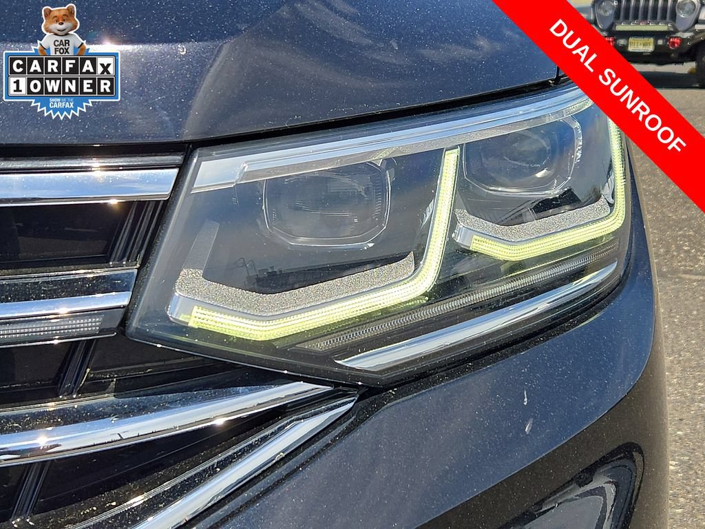 Used 2022 Volkswagen Tiguan SEL R-Line AWD/4WD image 9