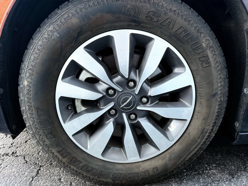 Used 2021 Chrysler Pacifica Touring-L FWD image 10