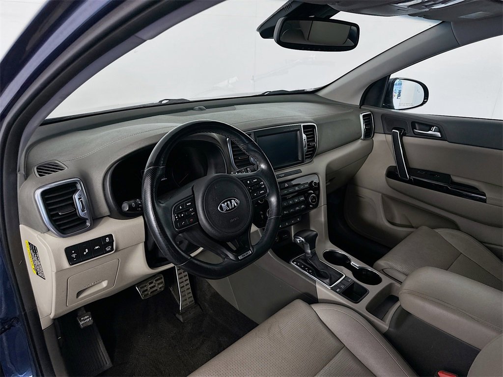 Used 2017 Kia Sportage SX image 9