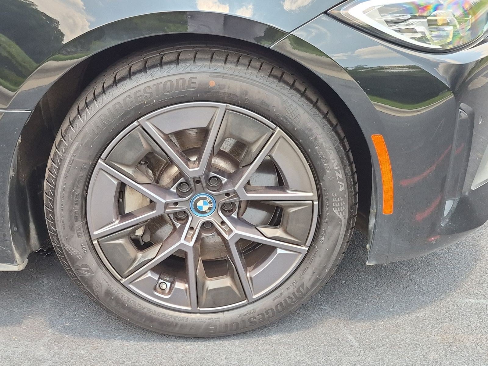 Used 2023 BMW i4 eDrive35 w/ Premium Package RWD image 12