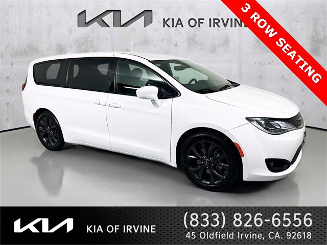 Used 2020 Chrysler Pacifica Touring w/ S Appearance Package