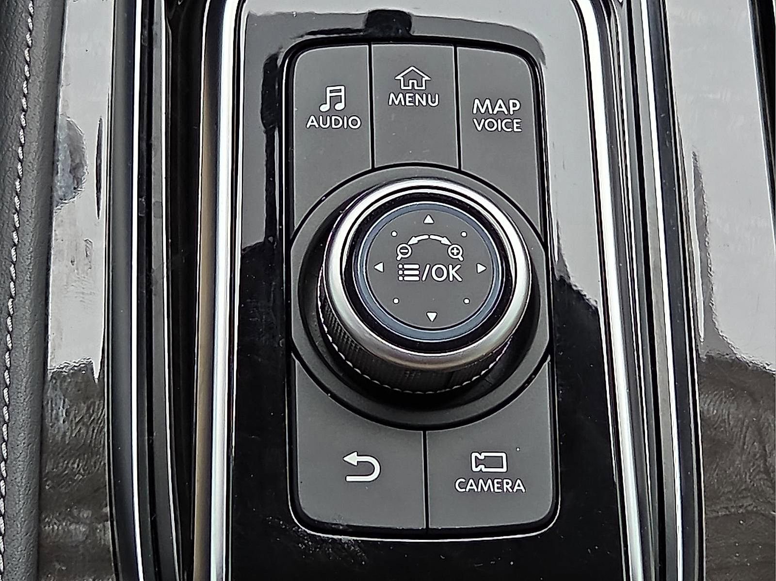 Used 2024 Nissan Armada Platinum w/ Captain's Chairs Package AWD/4WD image 18