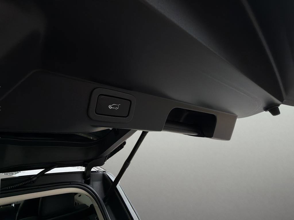 Used 2021 Land Rover Range Rover Sport HSE Silver Edition image 22