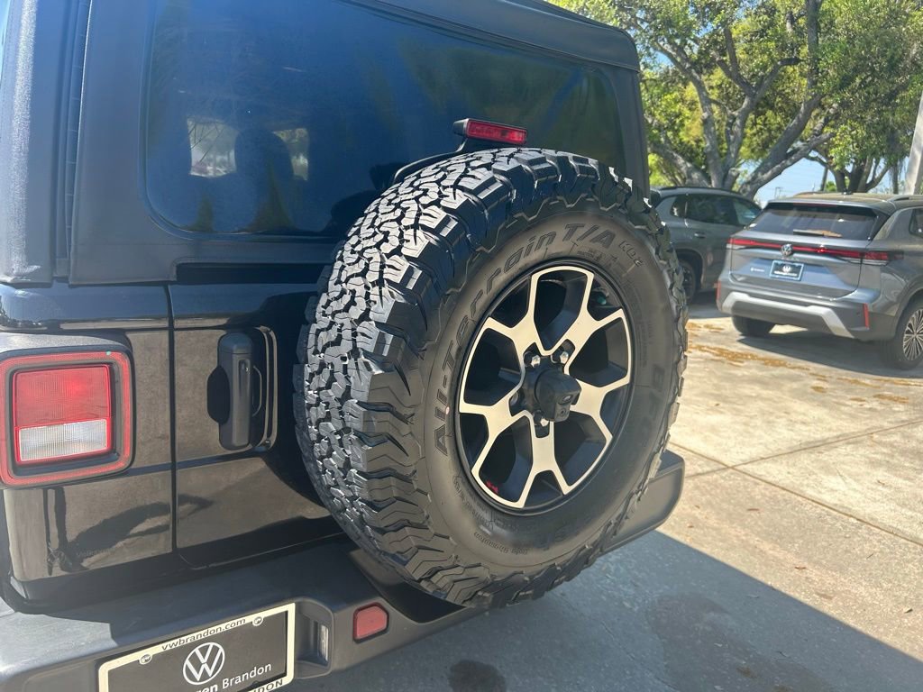 Used 2022 Jeep Wrangler Unlimited Rubicon AWD/4WD image 33