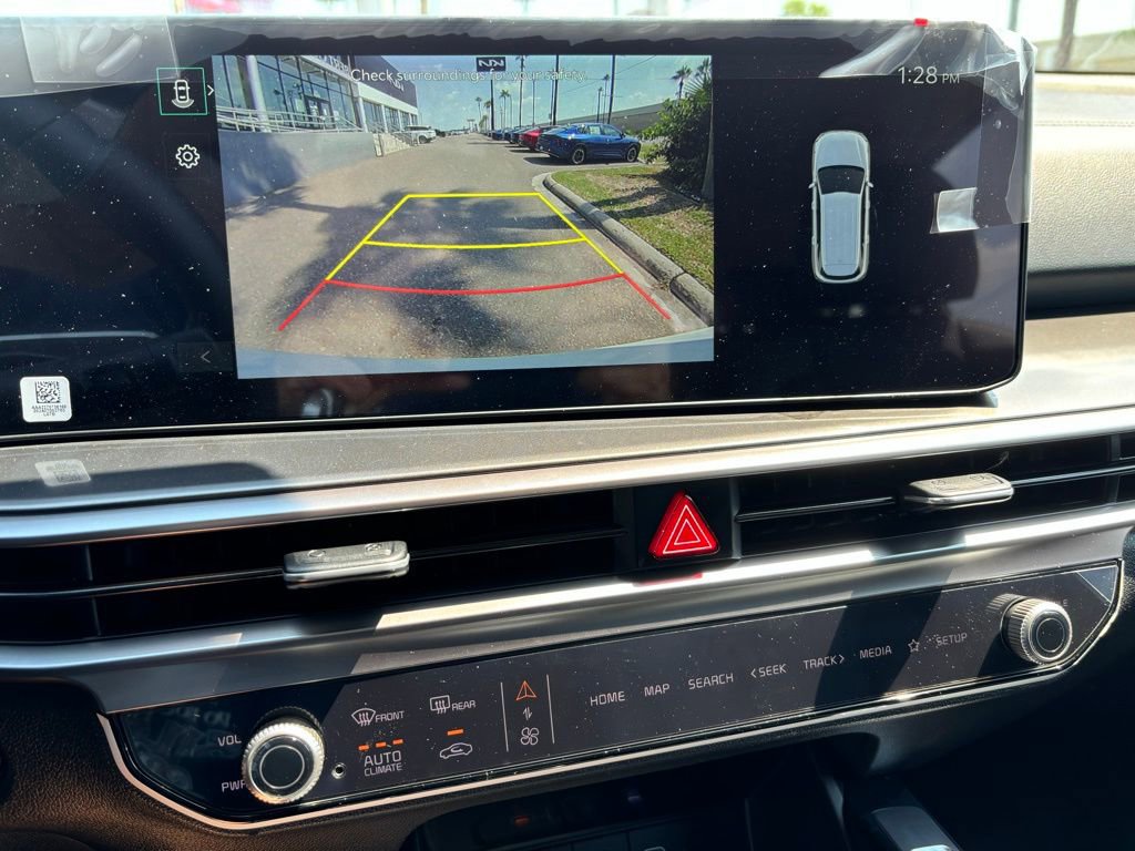 New 2025 Kia Sorento S image 9