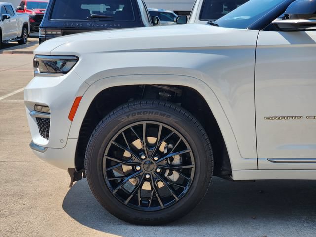 Certified 2022 Jeep Grand Cherokee Summit w/ Adv Protech Group IV RWD image 9