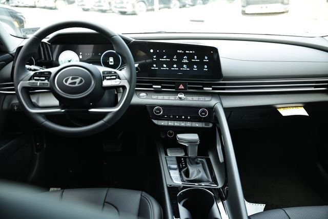 New 2026 Hyundai Elantra Limited FWD image 6