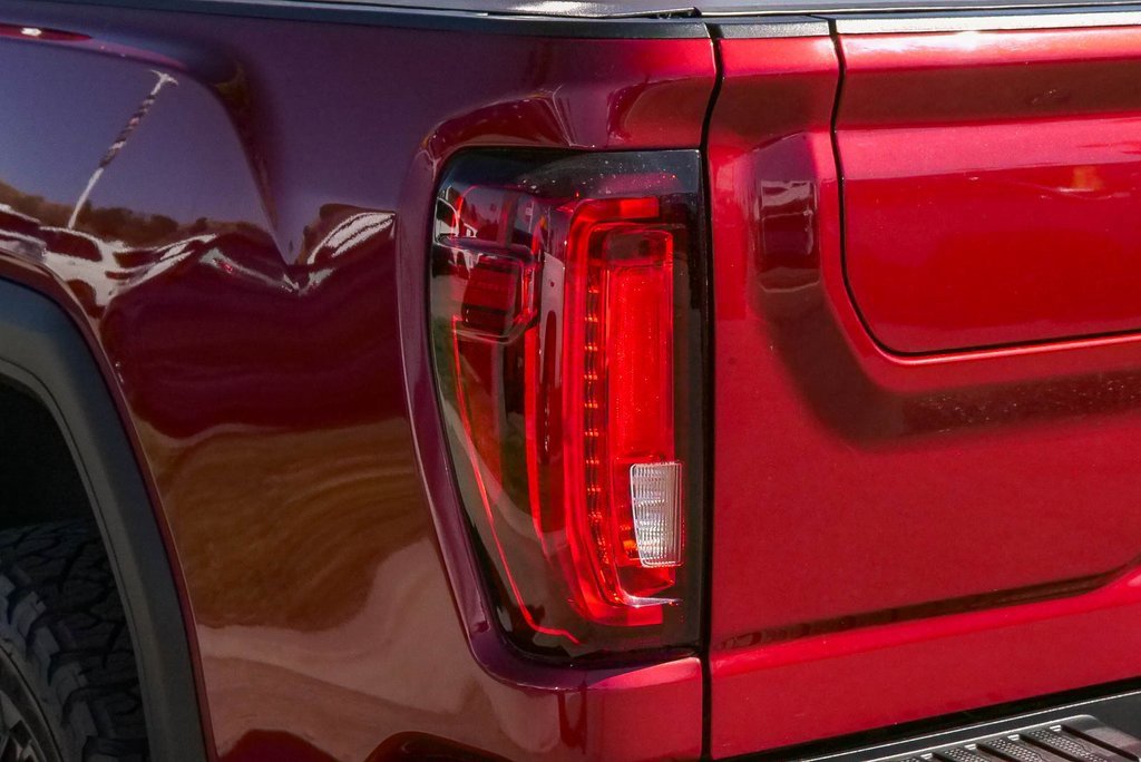 Used 2020 GMC Sierra 2500 AT4 w/ Technology Package image 10