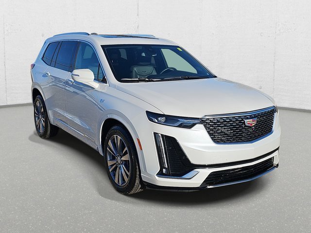 Used 2025 Cadillac XT6 Premium Luxury w/ LPO, Floor Liner Package image 3
