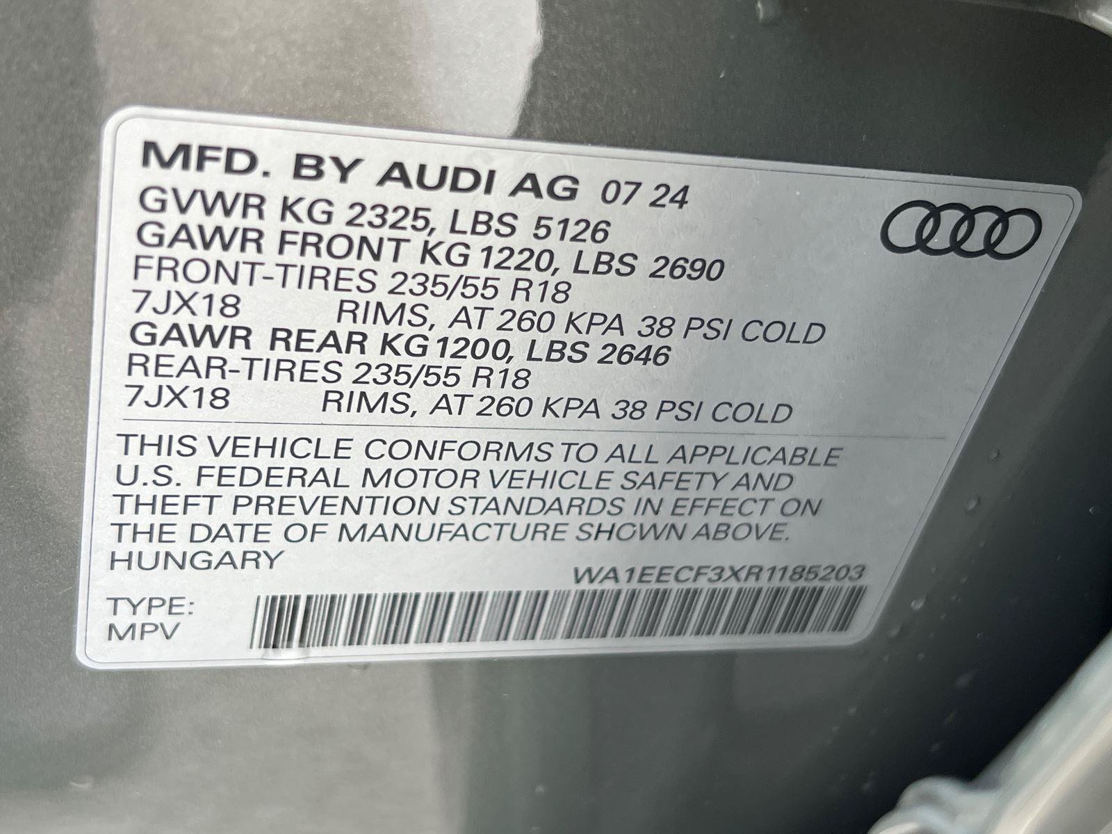 Used 2024 Audi Q3 2.0T Premium Plus w/ Premium Plus Package AWD/4WD image 34
