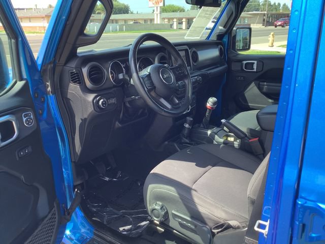 Used 2022 Jeep Gladiator Sport AWD/4WD image 7