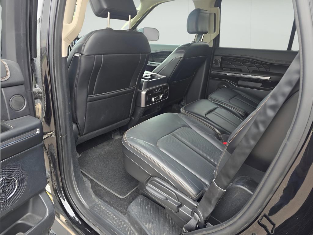 Used 2019 Ford Expedition Platinum image 28