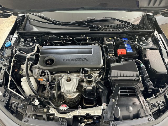 Used 2025 Honda Civic Sport image 31