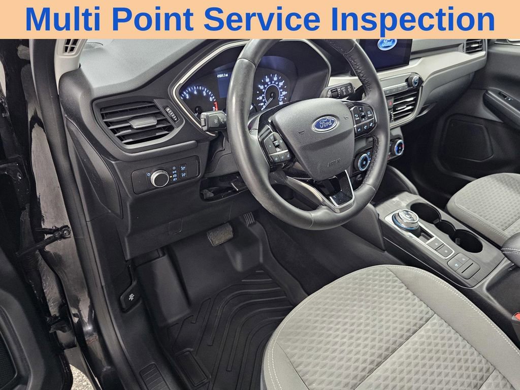 Used 2022 Ford Escape SE FWD image 11